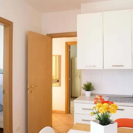 アパートホテル Onda Blu-appartamenti 3*